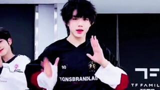 【陈奕恒】   卡   点   这   块/.