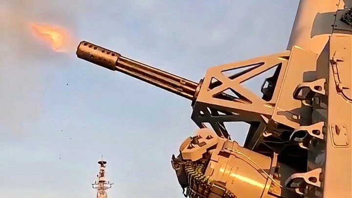 The Japan Maritime Self-Defense Force releases a video: ship guns firing in unison, accompanied by t