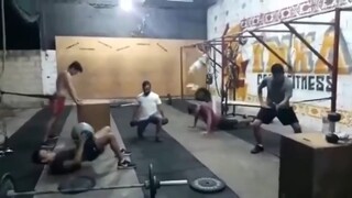 得知吴亦凡进监狱的狱友们.....