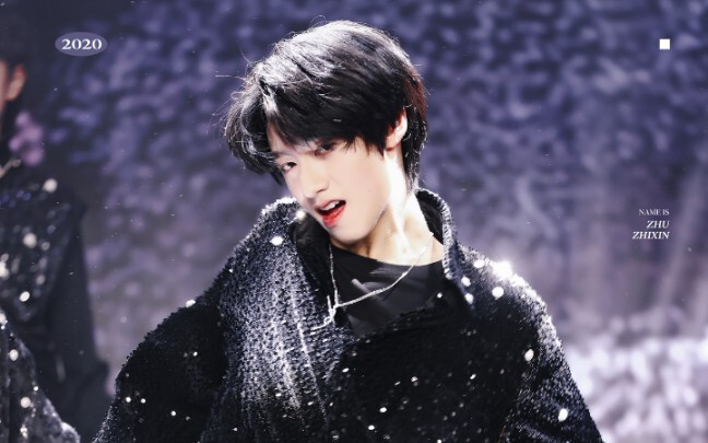 【朱志鑫】【TF家族】惊！05后十四岁完美脸蛋无敌长腿初中生翻跳《Maria》➕《How you like that》竟让人移不开双眼！