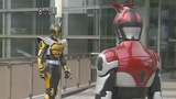 Kamen Rider Kabuto - Kabuto VS King Bee, when Kabuto turns his back to you, your fate is sealed