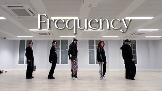 [威神V]路过的威丝可以帮我们起个标题吗？💥这可是伦敦首车Frequency啊！！！