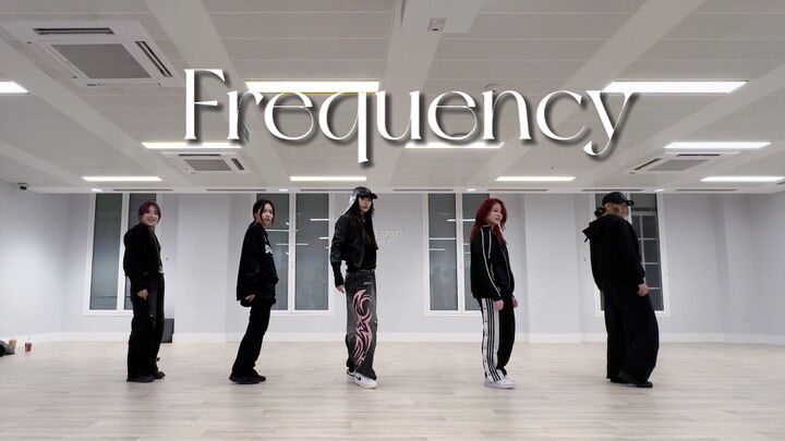 [威神V]路过的威丝可以帮我们起个标题吗？💥这可是伦敦首车Frequency啊！！！