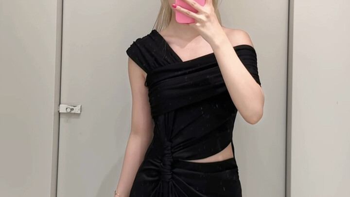 This looks so trendy it feels kinda unfamiliar…