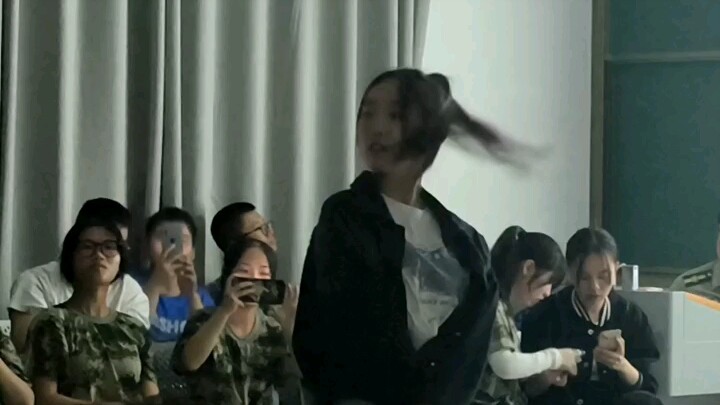 Siapa yang baru masuk kuliah sudah jadi TOMBOY BANGET!!!