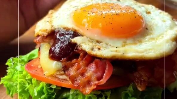Egg burger