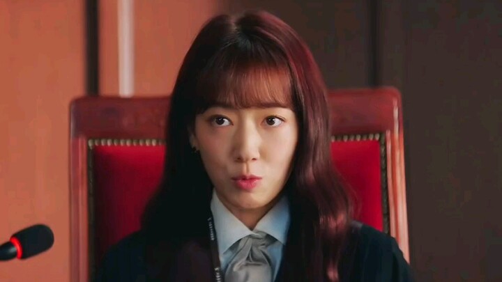 Beautiful female judge tears apart domestic abuser—so satisfying to watch! "The Judge from Hell"