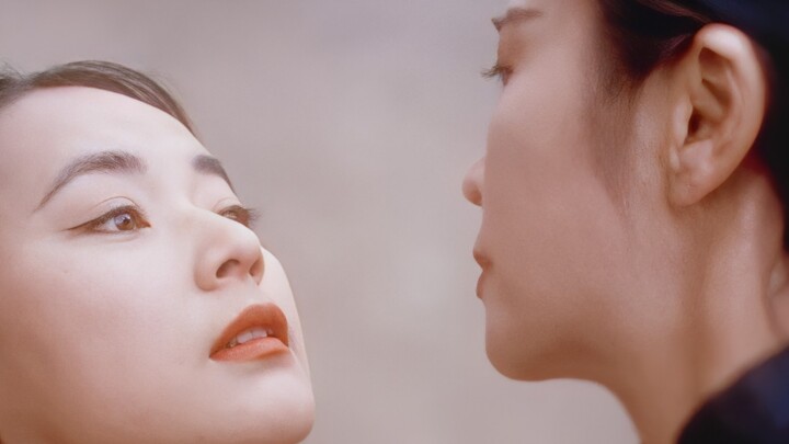 Even knowing he was a woman in disguise, they still made a vow for their next life.