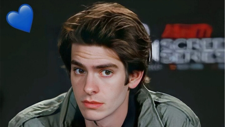 Andrew Garfield was so handsome when he was young!