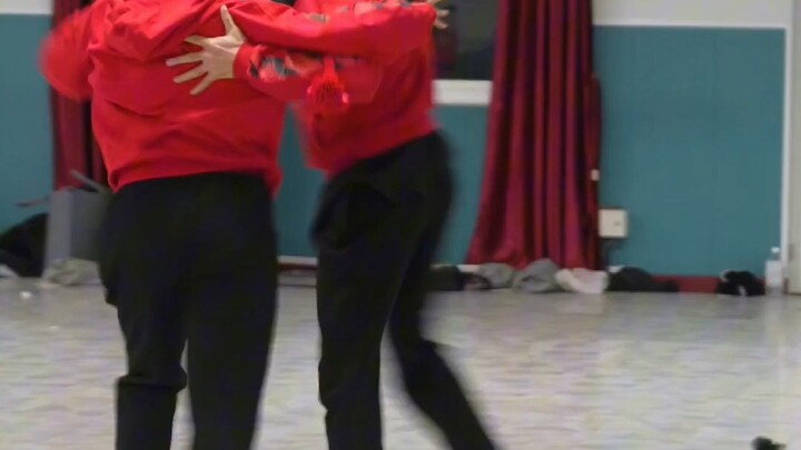 It's all cool, it's time for the national standard students to perform #LatinDance#Huainan World Art