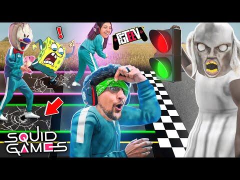 SQUID GAMES: BLIND Red Light Green Light vs. my WIFE! (FGTeeV Mobile Rip-off Challenge w/ Granny)