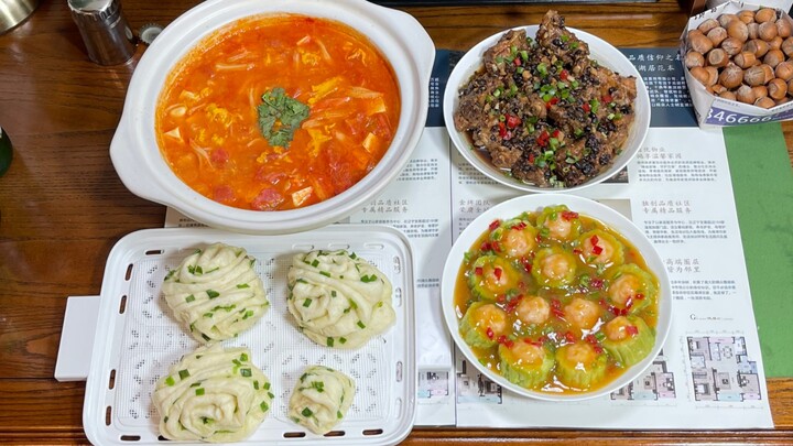 Time stretches endlessly; I'd gladly get drunk in my bedroom, or even in the heart of the world.