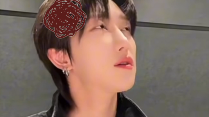 Xu Minghao kembali menggelar live streaming epik: “Takut aku pake tindik bibir trus nyemprotin lo pa