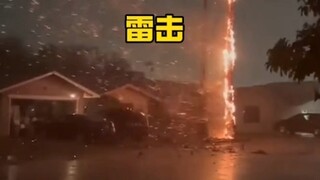 雷击的瞬间