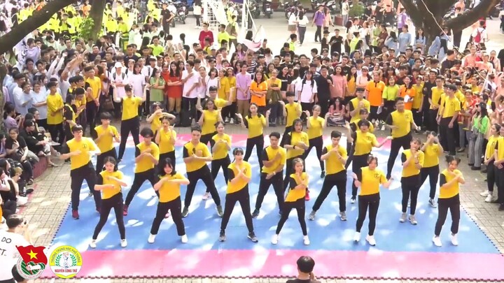 FLASHMOB THPT NGUYỄN CÔNG TRỨ 2019 | 11A11 - GIẢI KHUYẾN KHÍCH