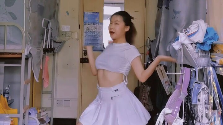 B station Su Ruiqi throws cards! Cheer for the sisters of Team C! GirlsPlanet999 theme song "OOO" is