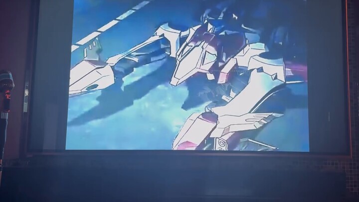 Di ktv, saya menyanyikan lagu tema "ババーンと婷Participation" yang merupakan ledakan keberanian!バーンブレイバー!