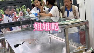 Trời ơi, cửa hàng đóng cửa chỉ sau ba ngày mở cửa!