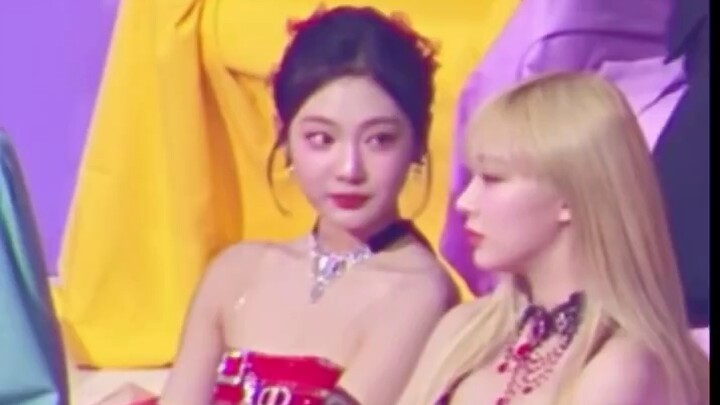 Lapor! Kak Ji dan Kak Ning lagi buang air besar dan kecil sembarangan!