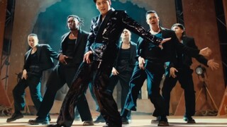 الإصدار الرسمي لفيديو الرقص للأغنية المنفردة الجديدة لـ تيان جينغجو "Standing Next to You"
