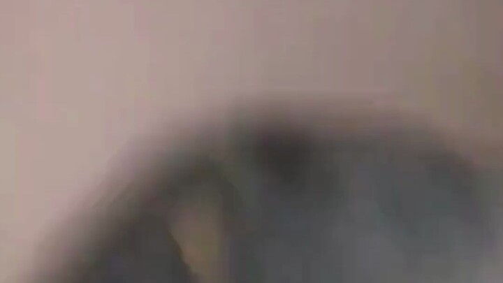 He said: “Last night I dreamed someone狠狠 smacked me across the face—two big slaps! My face still hur