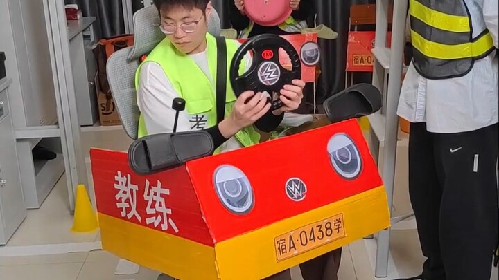 Kabar baik! Sekarang kamu bisa belajar nyetir mobil langsung di asrama!