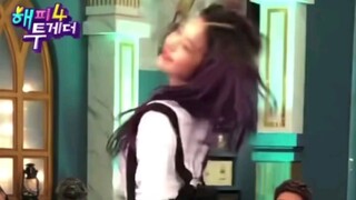 张元英翻跳iu的BIBI,矮丸时期青涩的小圆