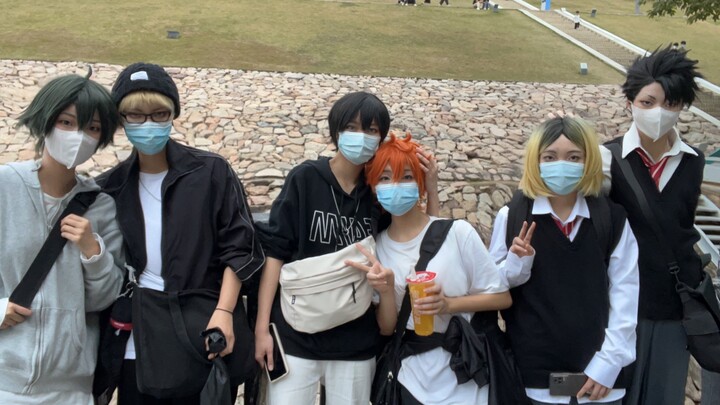 【Haikyuu!】Just a couple's team building