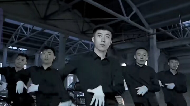 Qinghai bergetar, tapi Jenderal Guntur Zhou Ben Musik