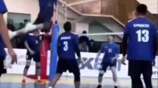 Who says short people can't play volleyball? !