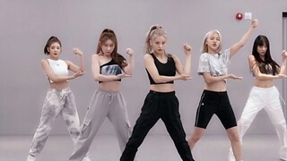 ITZY-Not Shy Magnifying Mirror Slow Version Practice Room