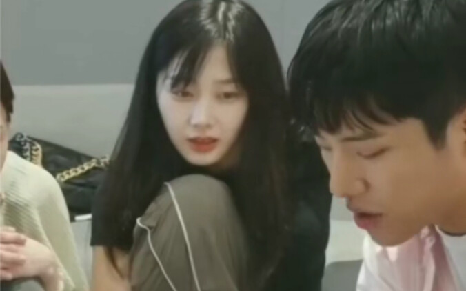 Who understands the casual, older vibe of Sister Ji in the practice room!!!