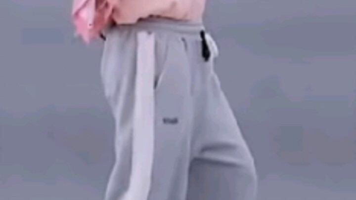 方灿练习室裤带子直拍(bushi)
