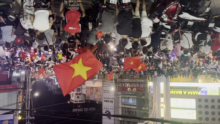 ĐÊM KHÔNG NGỦ: KHI CẢ ĐẤT NƯỚC HÒA CHUNG NHỊP ĐẬP "VIỆT NAM VÔ ĐỊCH!" 🇻🇳⚽🎉 P2
