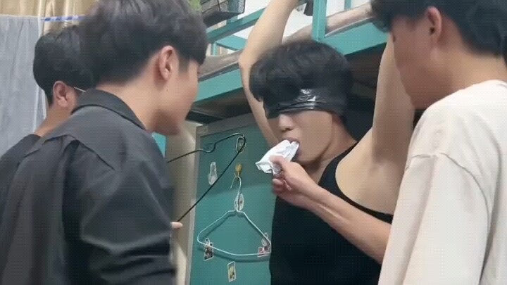 Cepat @ketua asrama kalian yang tidak membeli teh susu, lihat nih