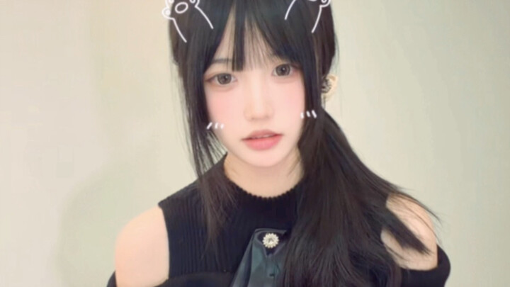 هدفي هو أن أستمر في التصرف بعفوية وأتظاهر بأنني لطيف، حتى يكتشف أحدهم حقًا أنني لطيف، وأنه يجدني لطي