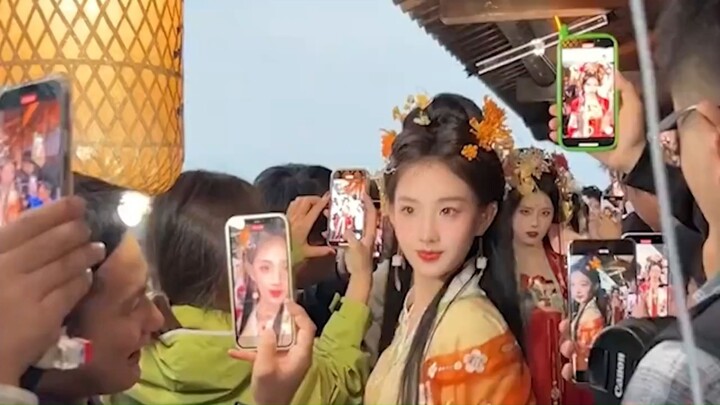 “Hanfu”: Akhirnya mengerti mengapa dalam acara-acara berbusana Hanfu hampir semuanya adalah perempua