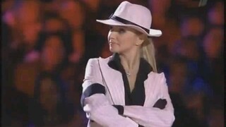 راقصو الجليد يؤدون أغنية Smooth criminal_2007