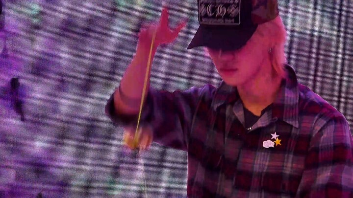 V8 Cool Yo-Yo and Dance Machine Challenge – 'singasong' Freestyle Challenge 260701