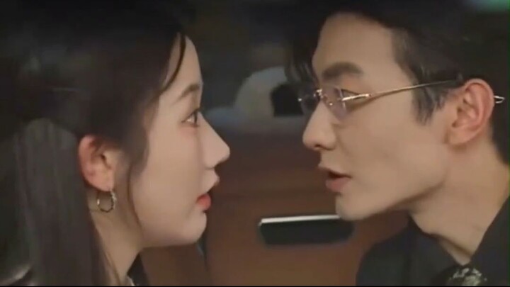 ตกกระไดพลอยรัก / อยู่ดีๆ ได้สามีเศรษฐีมาเอาใจ เสิ่นมู่