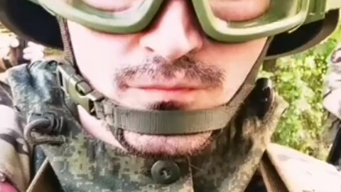 Kalian orang Tiongkok punya suara yang lucu banget.