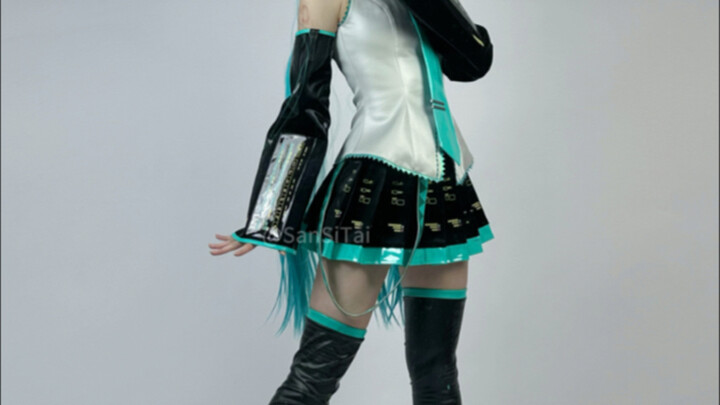 How good are the officially authorized Hatsune Miku Cosplay costumes?