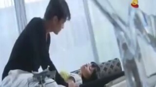 小颖喝醉了，男友趁机用毛巾捂住她的嘴，原来他只是为了更靠近她而已