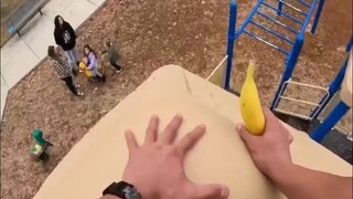 小屁孩：这我还玩个鸡毛啊!