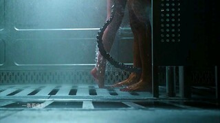 Pengalaman seperti apa ketika Anda bertemu alien di kamar mandi?