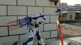 สามความสำเร็จติดต่อกันของ Niu Gundam