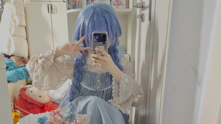 Blue Mom in Lolita Style