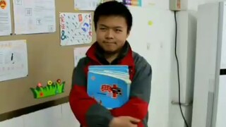 رقصة الكتف المهزوزة من مدرسة شيان تي يي الثانوية الجزء الكامل