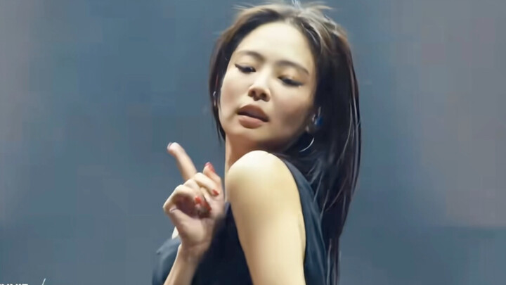 When “SOLO” suddenly blares at Coachella, whose DNA is stirring again!!!