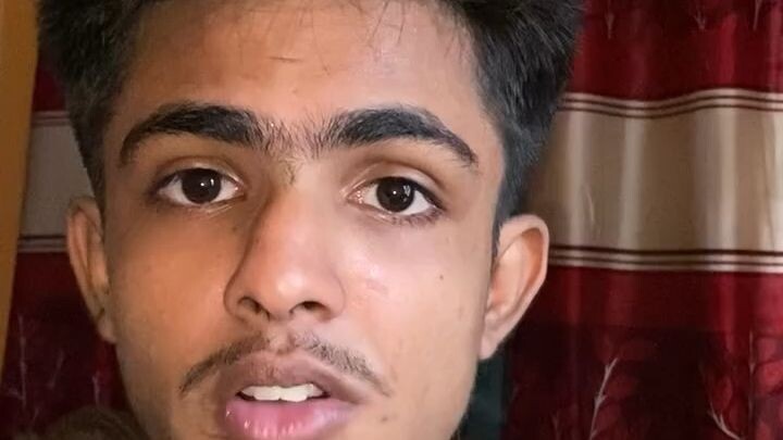 কী দিয়া আটকাইবা ভাই